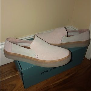 Toms women’s size 9